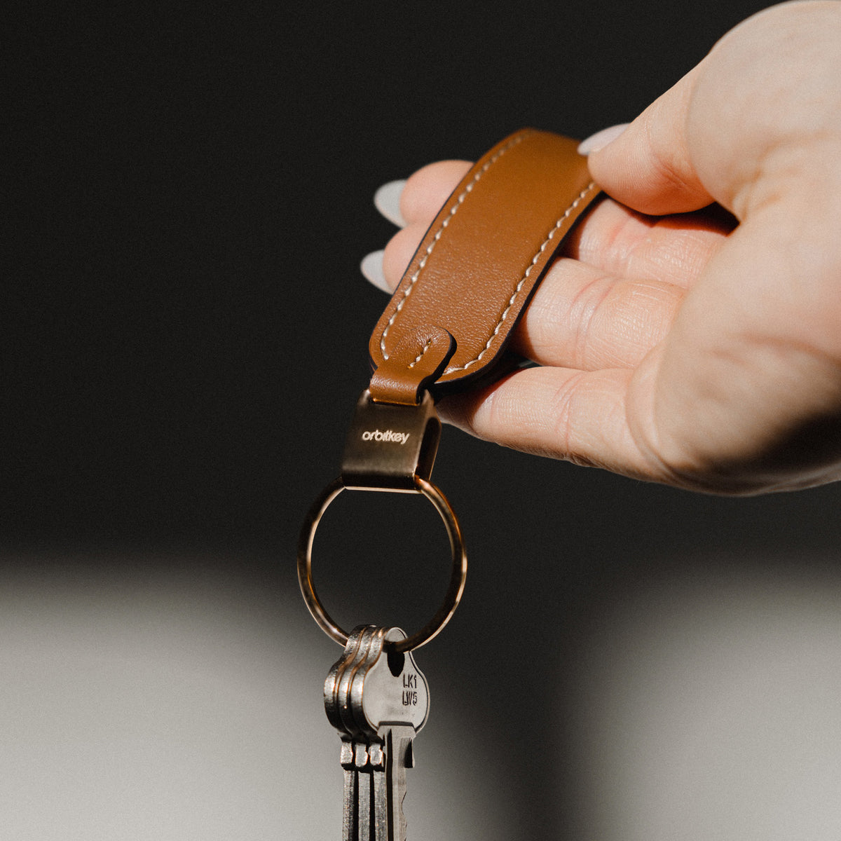 loop-keychain-caramel-