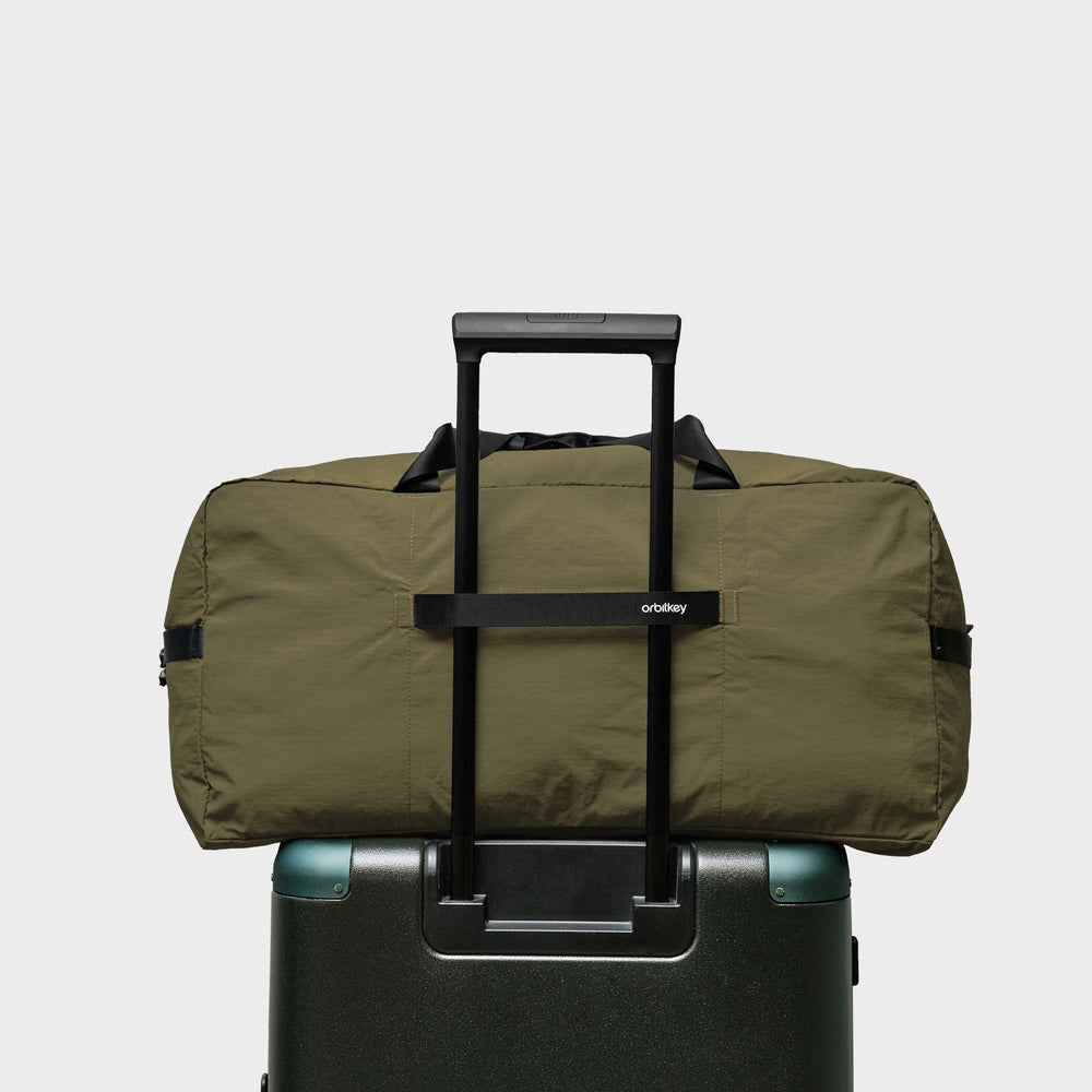 olive|Luggage pass-through