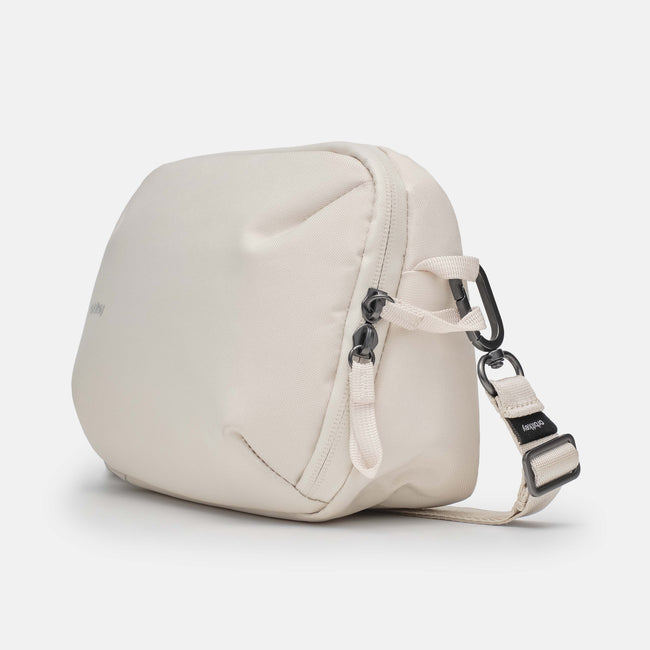 stone|Anti-theft zipper locking